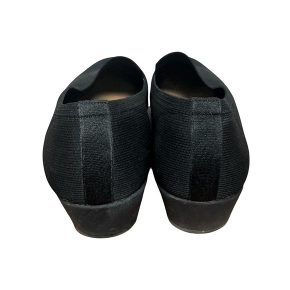 Me Too Averie Black Knit Mesh Slip On Loafer - 9M - Picture 7 of 9